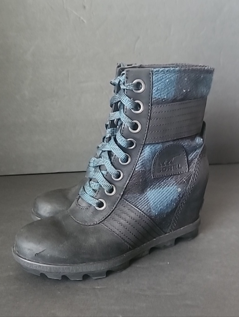 Sorel Lexie Wedge Women’s Boots Size 6.5 Black Blue Plaid Ankle Boots